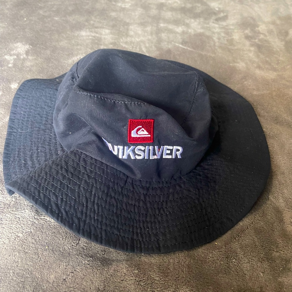 Like new. No tags but never worn.
